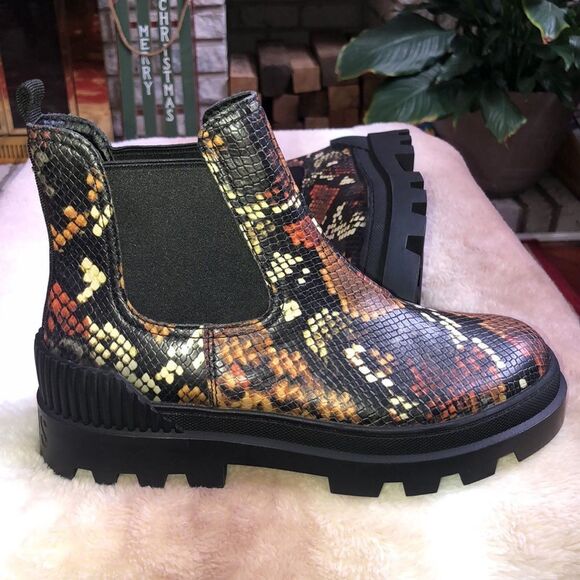 Circus by Sam Edelman Shoes - Circus by Sam Edelman 8.5 Snake Print Rare Colors Platform Boots